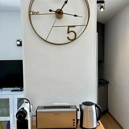 Victoria Apartment, 公寓 *