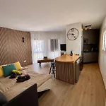 Victoria Apartment, 公寓