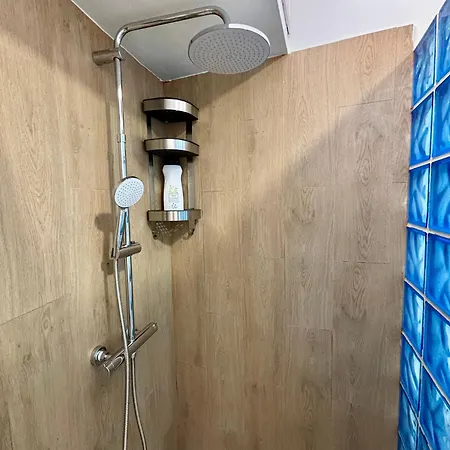 아파트 Victoria Apartment, *